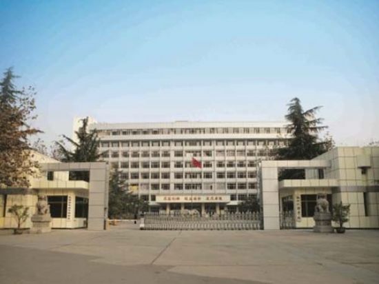 点击查看详细信息<br>标题：西安税务学校 阅读次数：4004